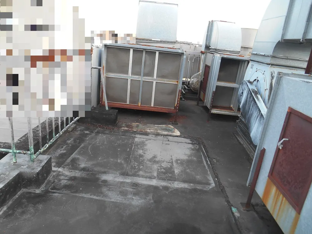 大阪市生野区 R工場の屋上シート防水工事・施工前の写真2