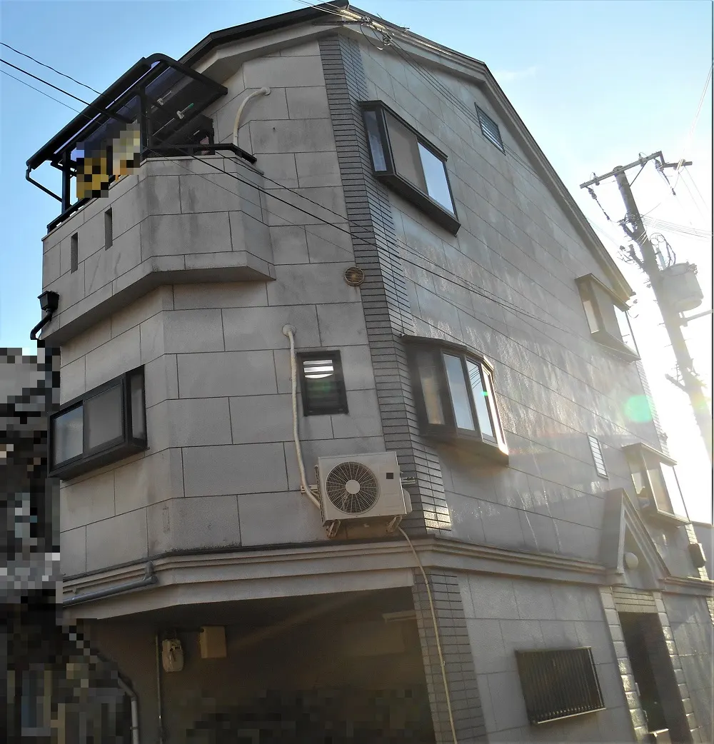 寝屋川市 K様邸の外壁塗装工事・施工前の写真2