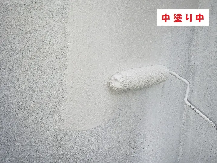 大阪市北区 店舗の外壁塗装工事・施工中の写真2