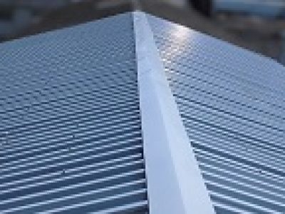 屋根カバー工法(重ね葺き工事)－大阪市淀川区 Ｋ会社様：施工事例258